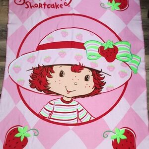VTG 64×47 In Strawberry Shortcake Fleece Throw Blanket Pink Character Cozy Kids
